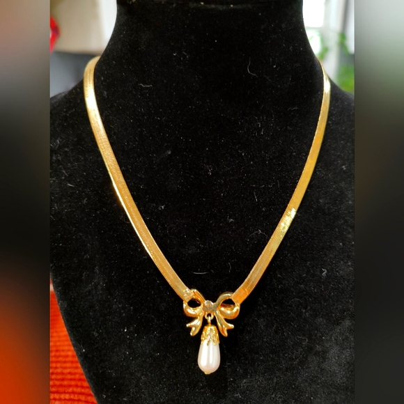 Gold Tone Bow Necklace by Luminess with faux pearl drop - Picture 6 of 7